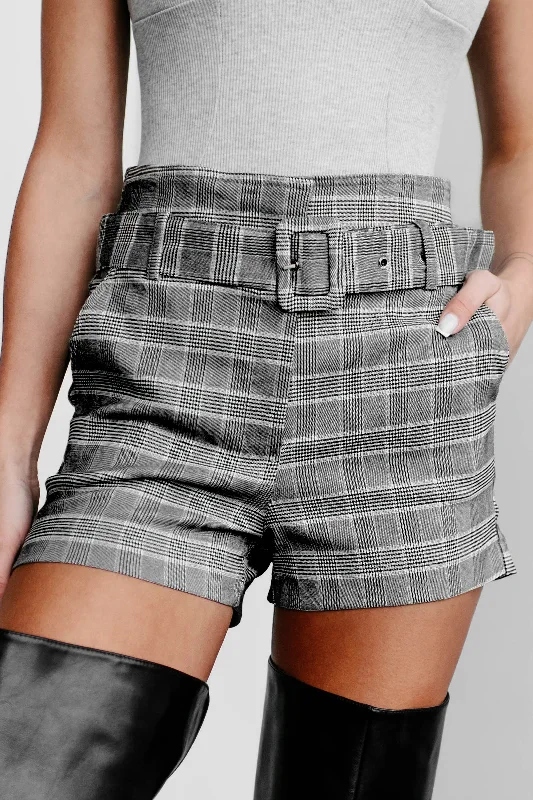 A New Millennium Belted Plaid Shorts (Gray)